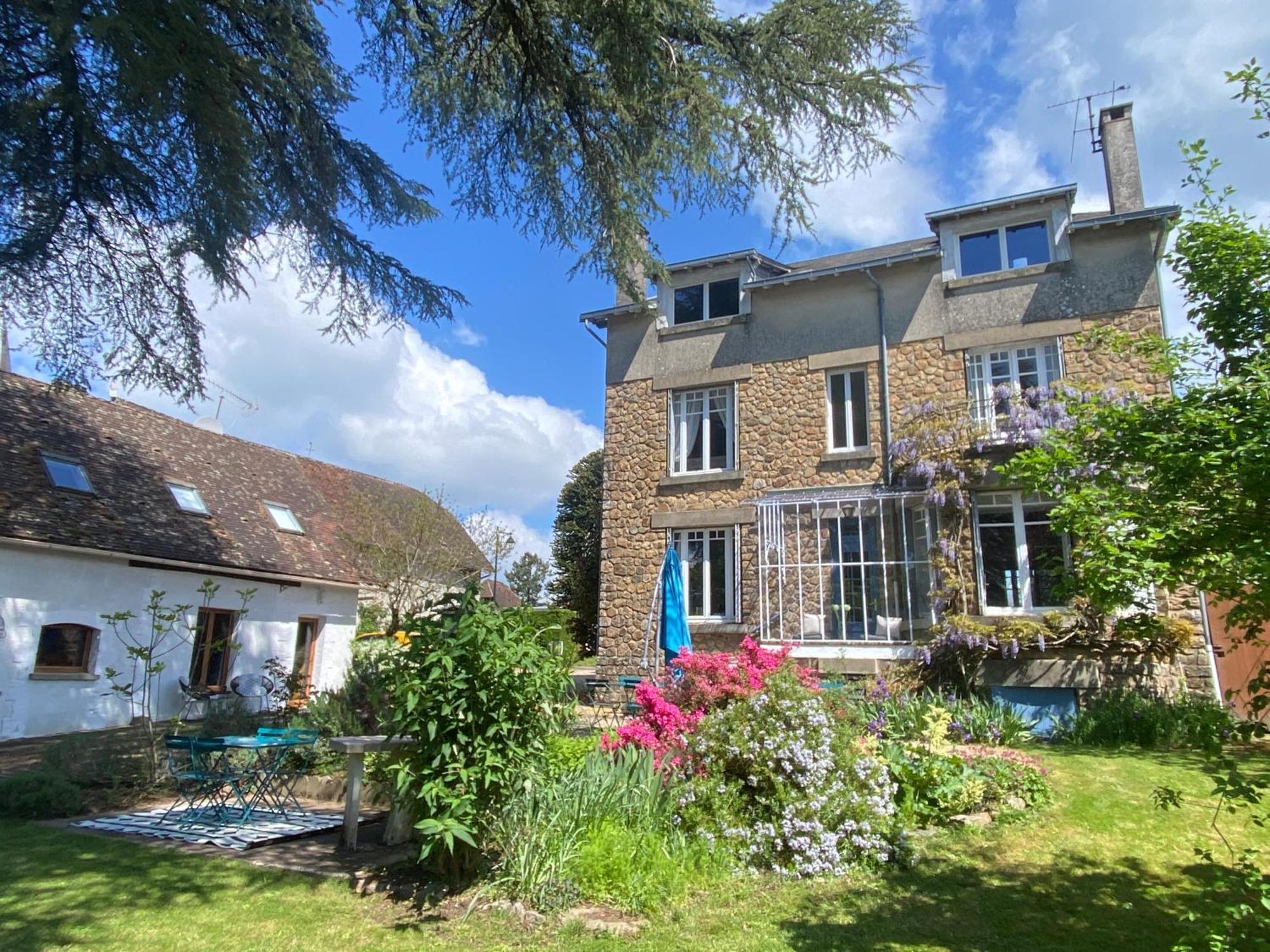 Maison De Montgibaud Exterior photo