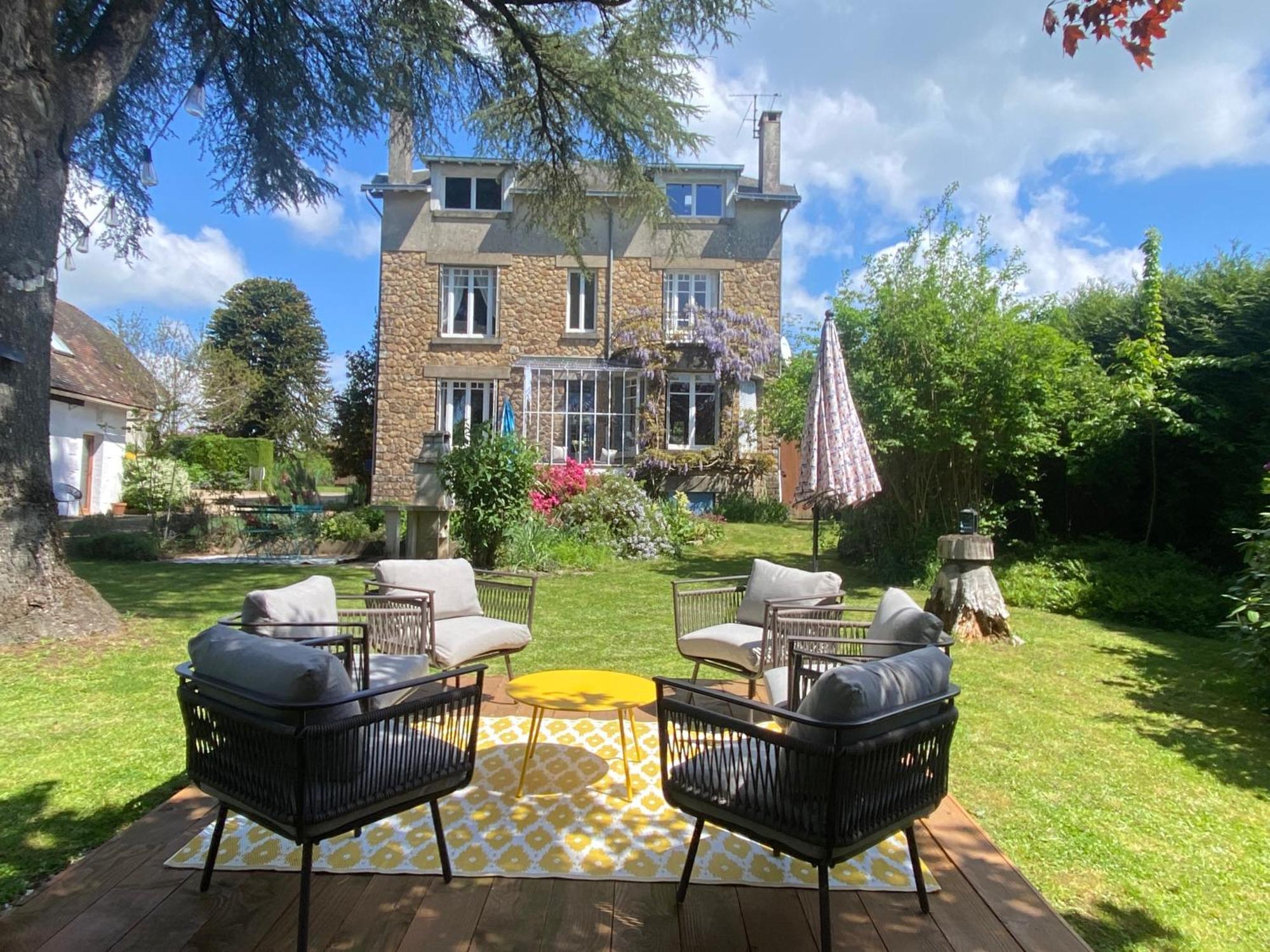 Maison De Montgibaud Exterior photo